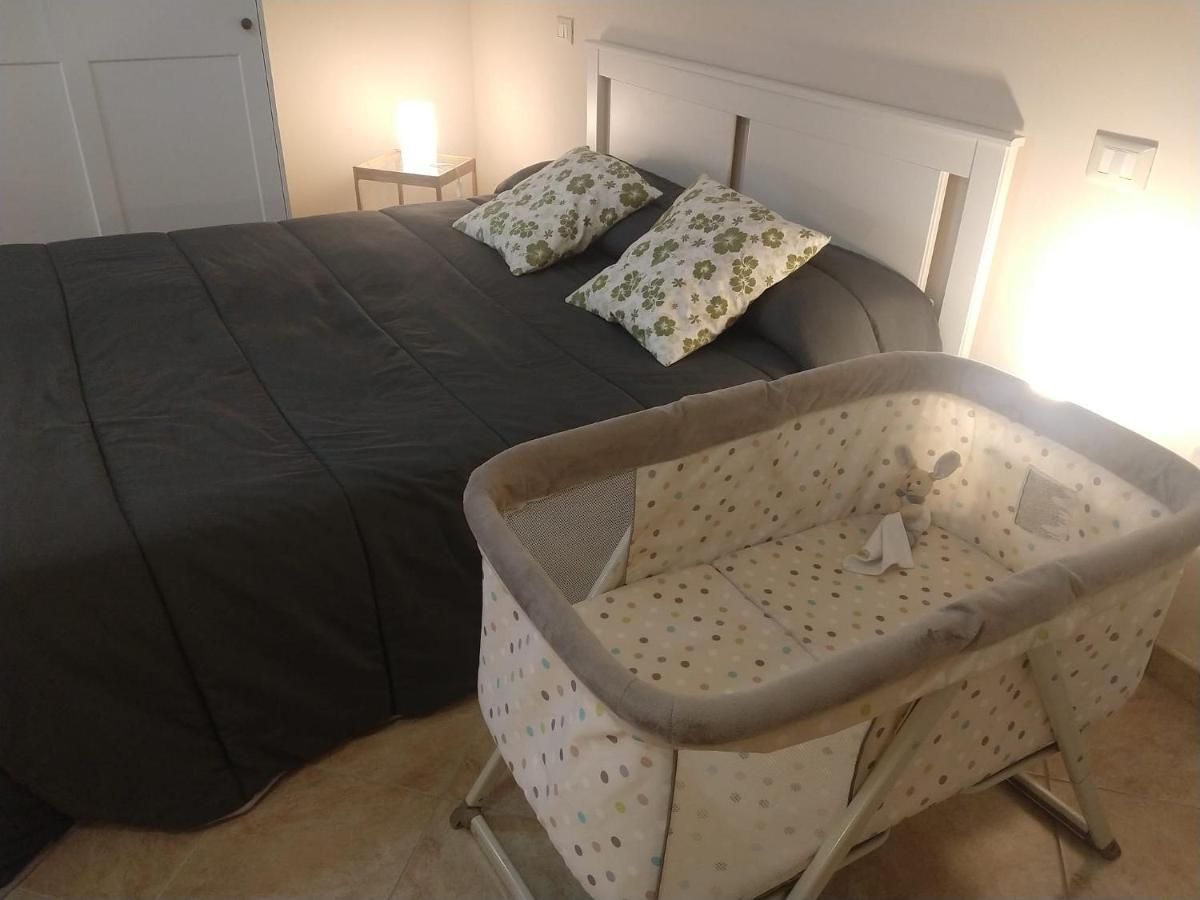 Cozy House Con Corte Privata In Centro Storico Aq 拉奎拉 外观 照片